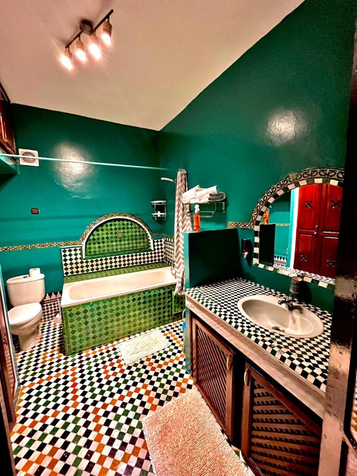 Riad Lalla Zoubida Fès Exteriör bild